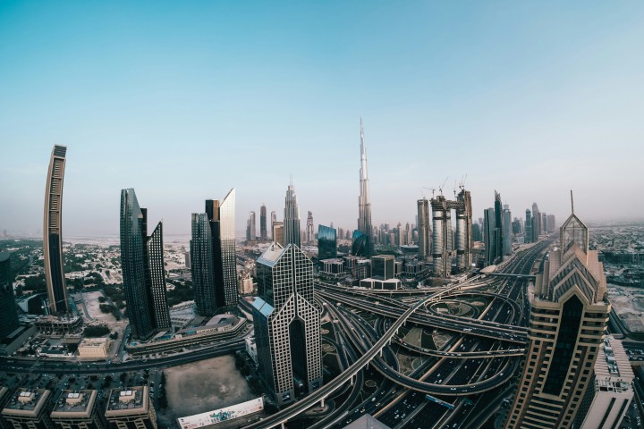 阿联酋企业所得税指南：零税率不复存在，2025年开始报税！